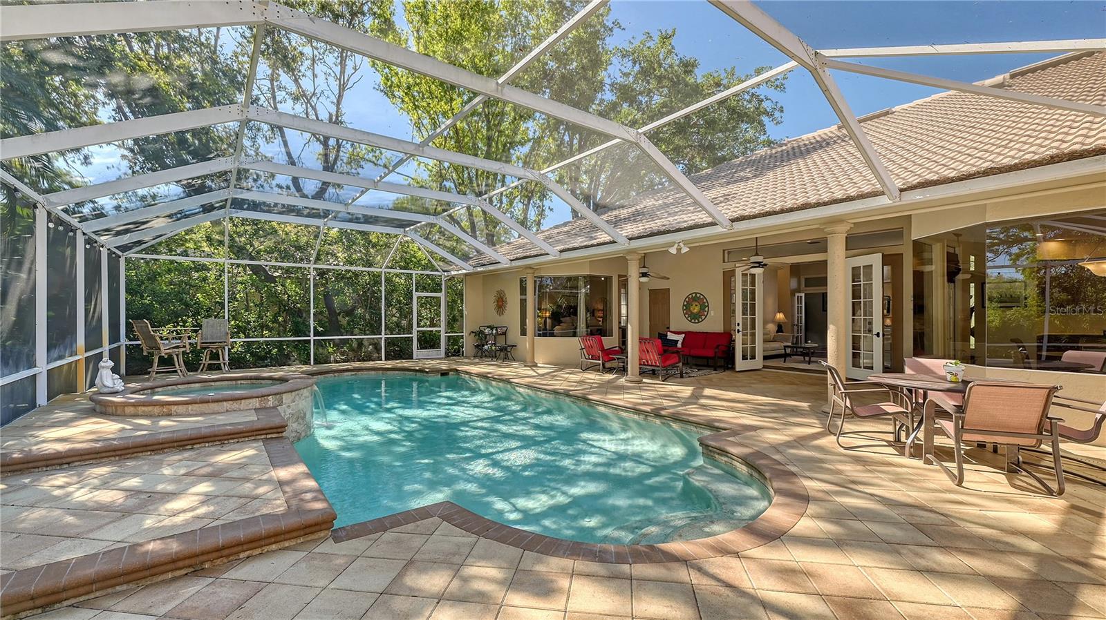 8504 WOODBRIAR DR