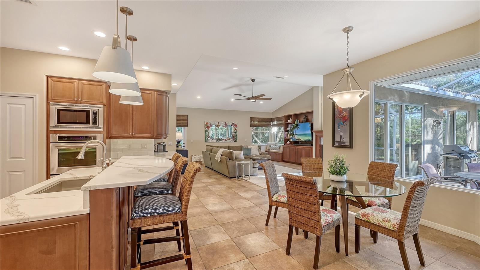 8504 WOODBRIAR DR