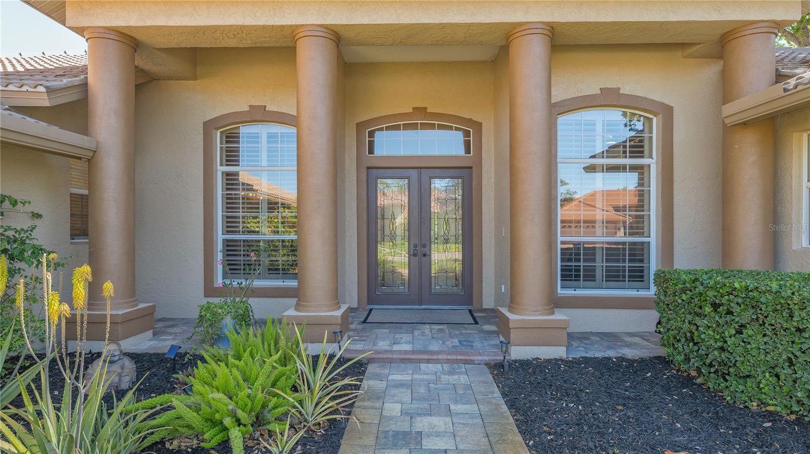 8504 WOODBRIAR DR