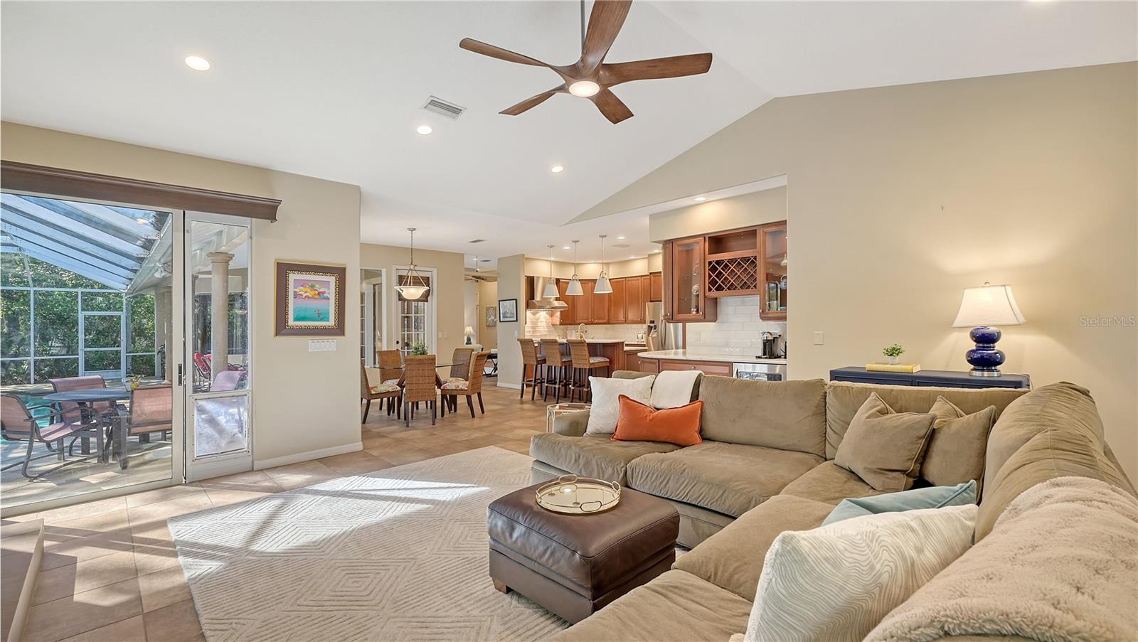 8504 WOODBRIAR DR