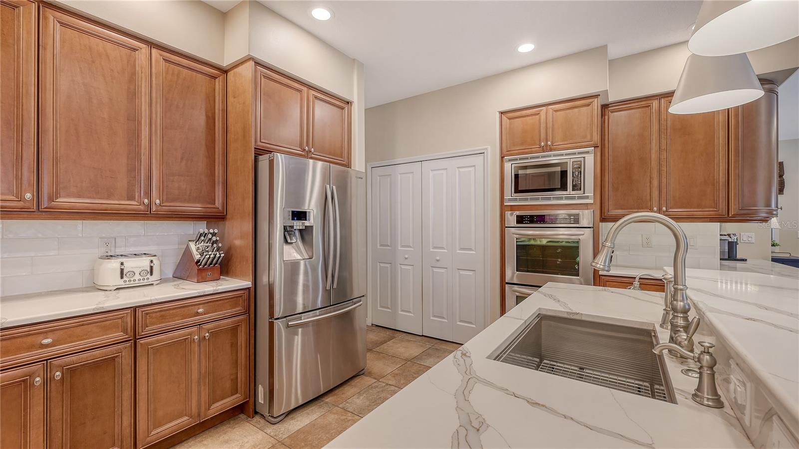 8504 WOODBRIAR DR