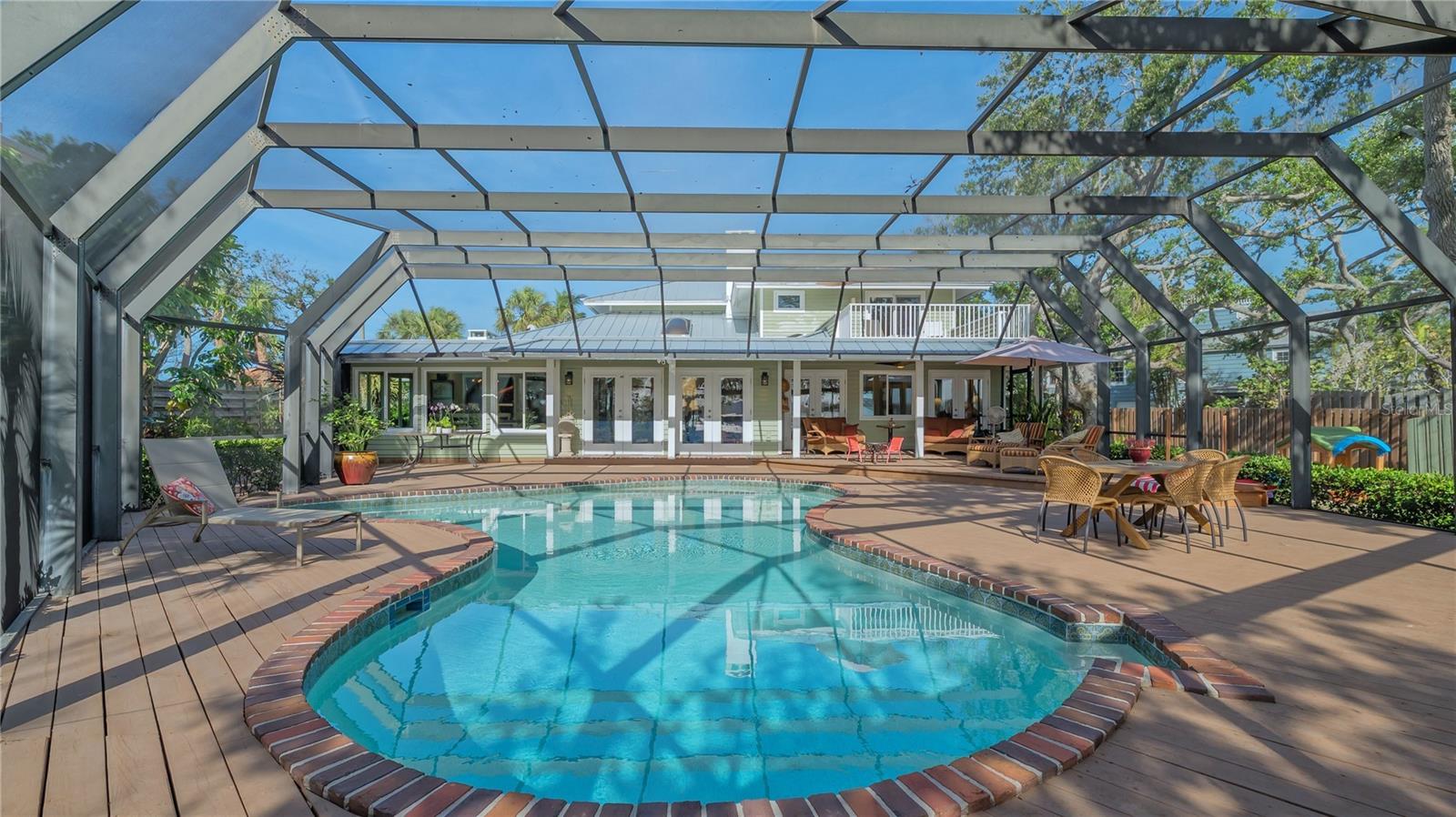 1042 N CASEY KEY RD