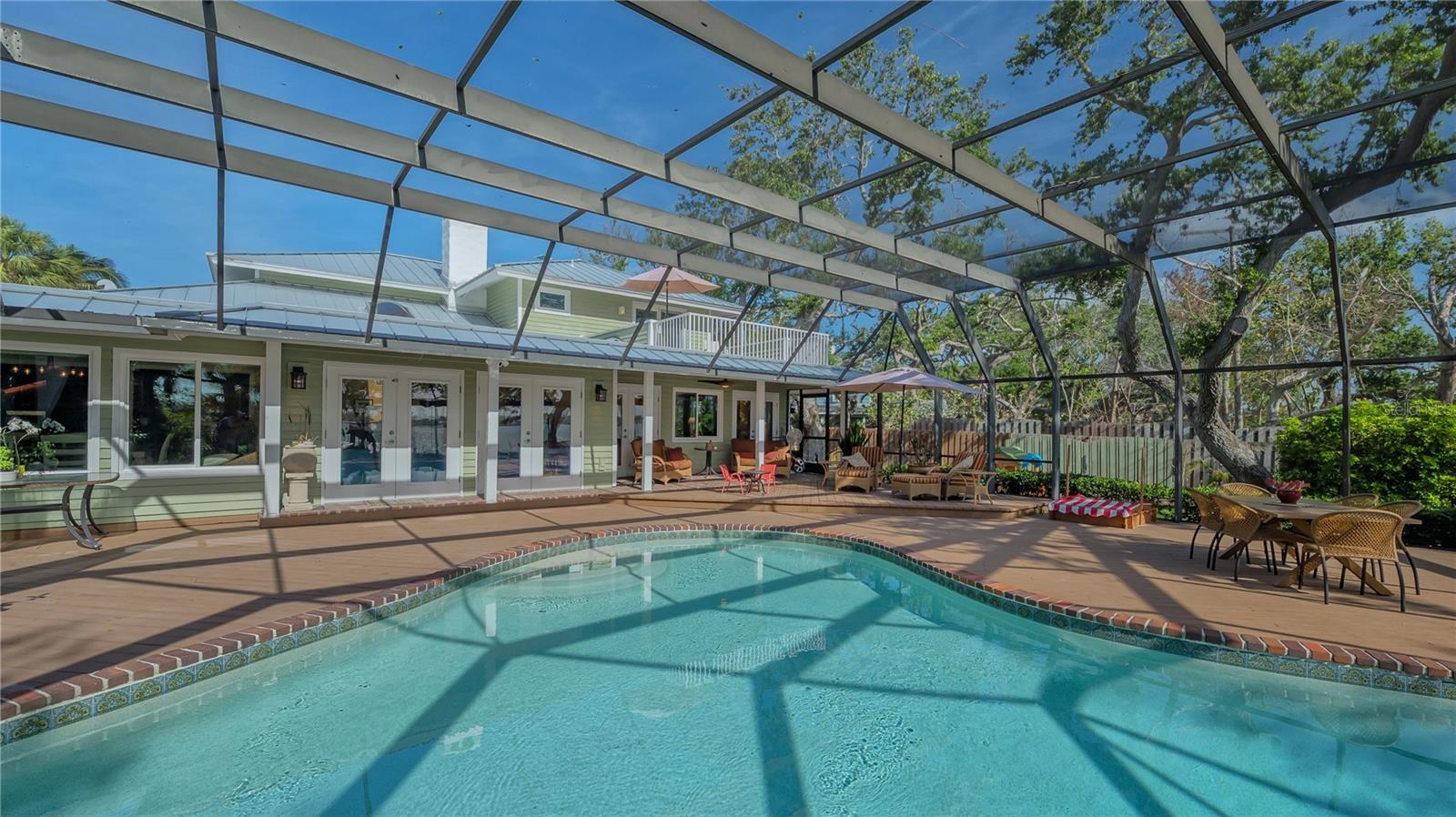 1042 N CASEY KEY RD