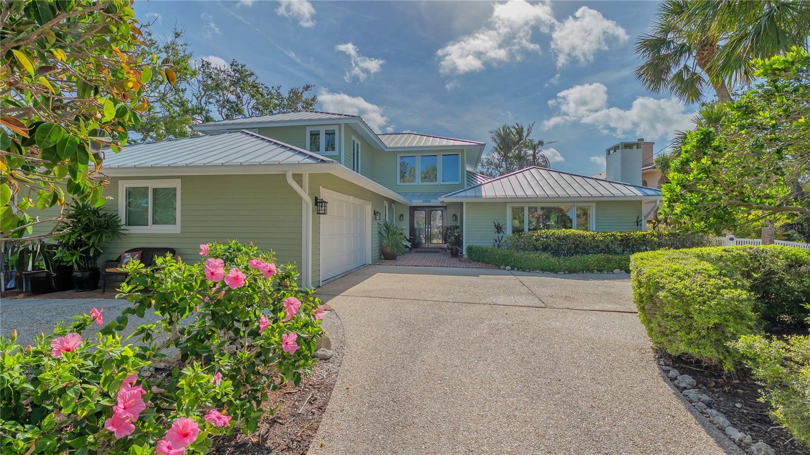 1042 N CASEY KEY RD