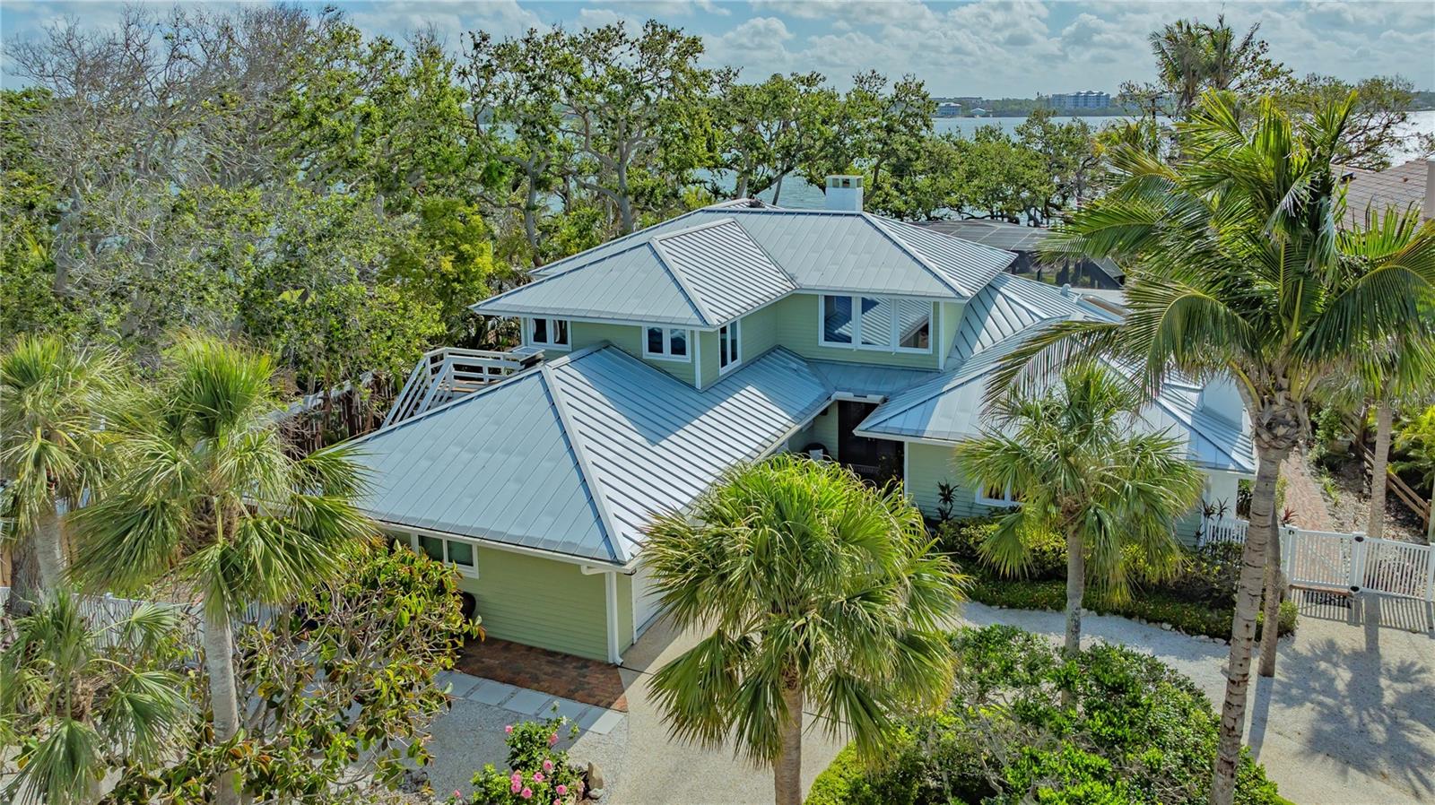 1042 N CASEY KEY RD