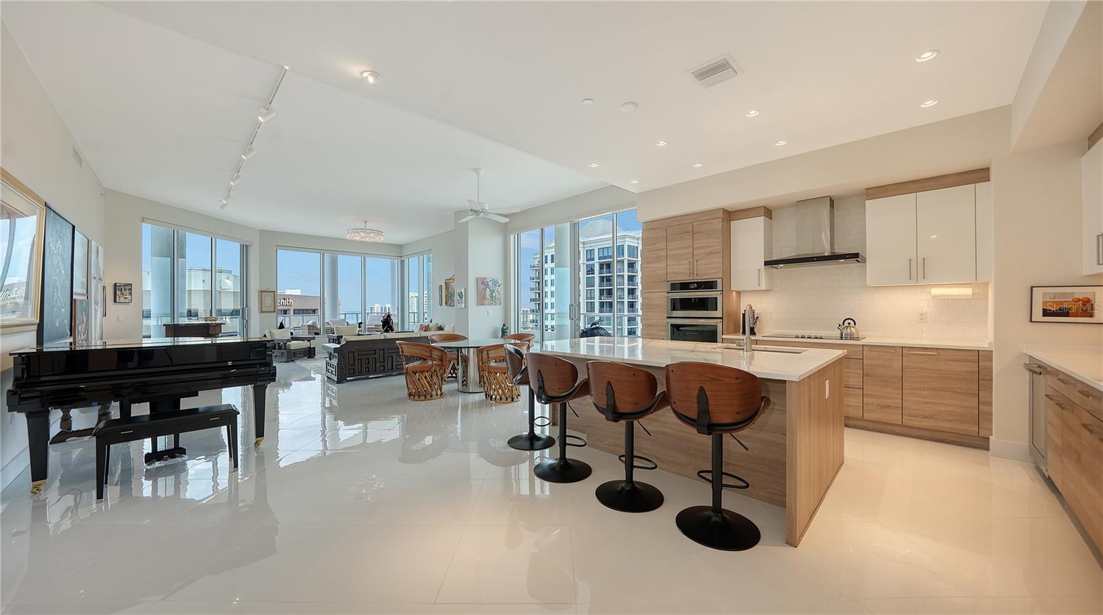 111 S PINEAPPLE AVE #PH 1210
