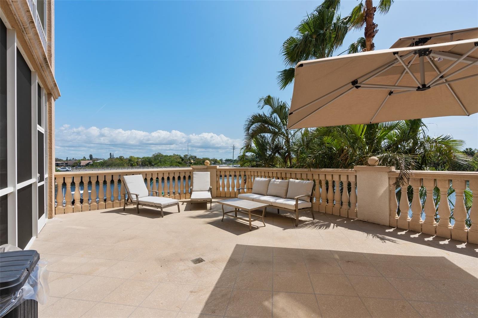 5531 CANNES CIR #201