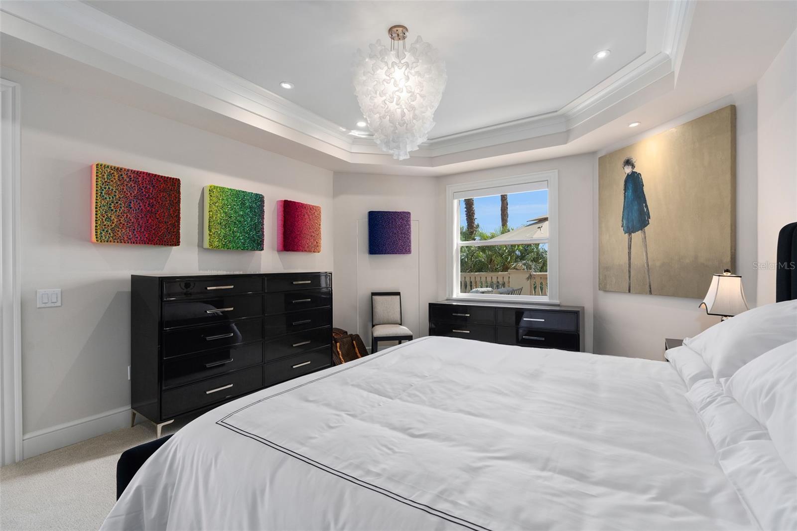 5531 CANNES CIR #201