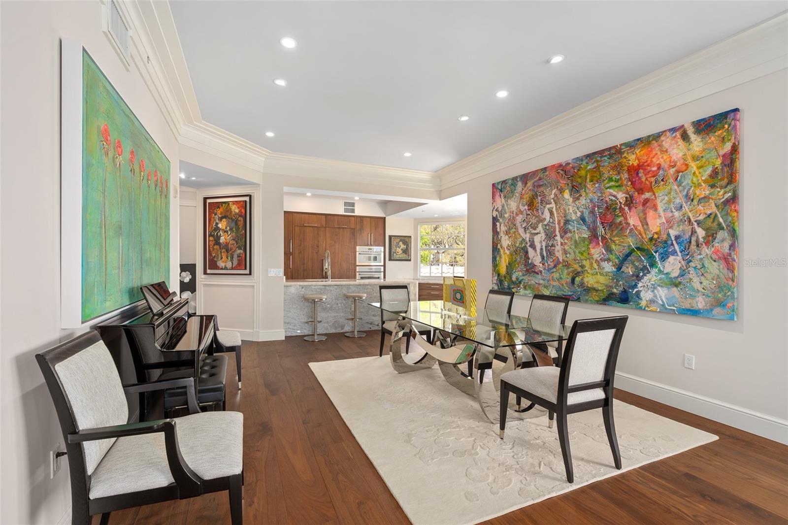 5531 CANNES CIR #201