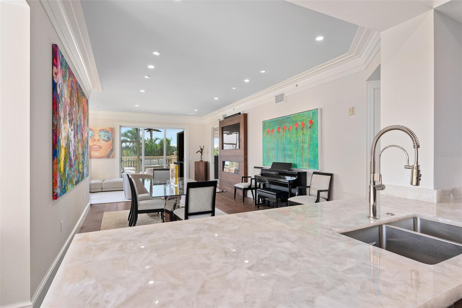 5531 CANNES CIR #201