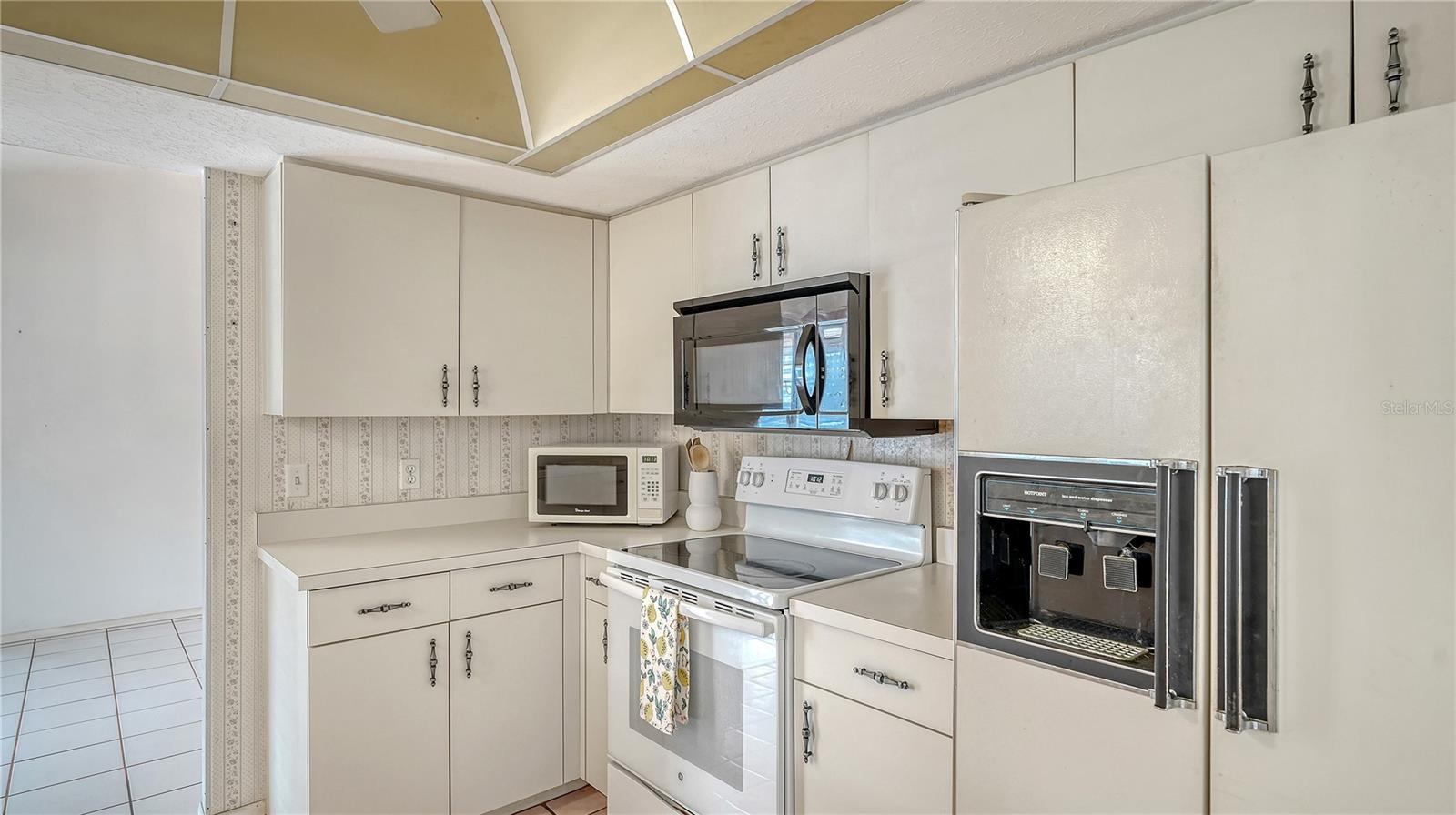 5613 SWEETWATER OAK DR