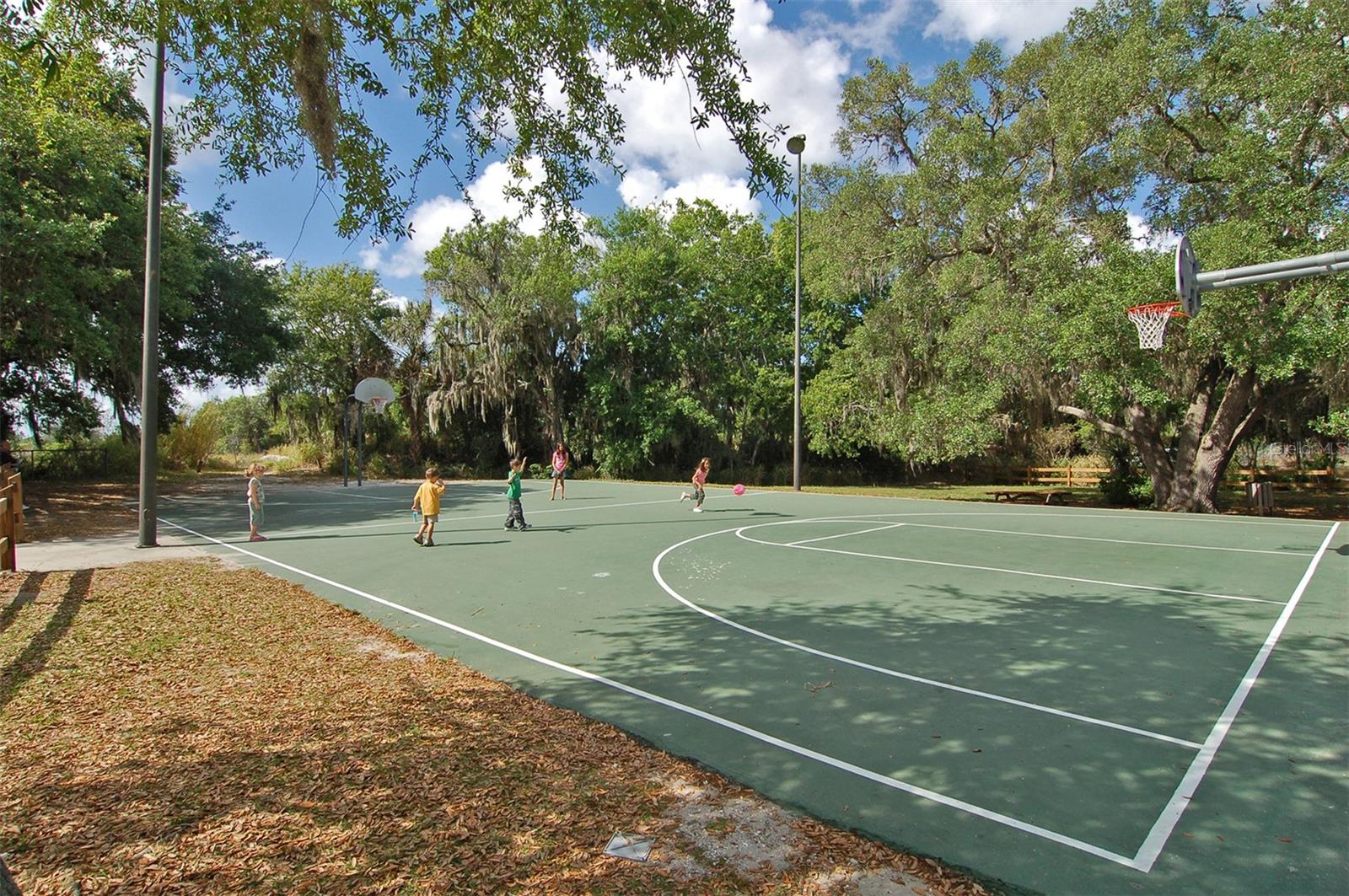 5613 SWEETWATER OAK DR