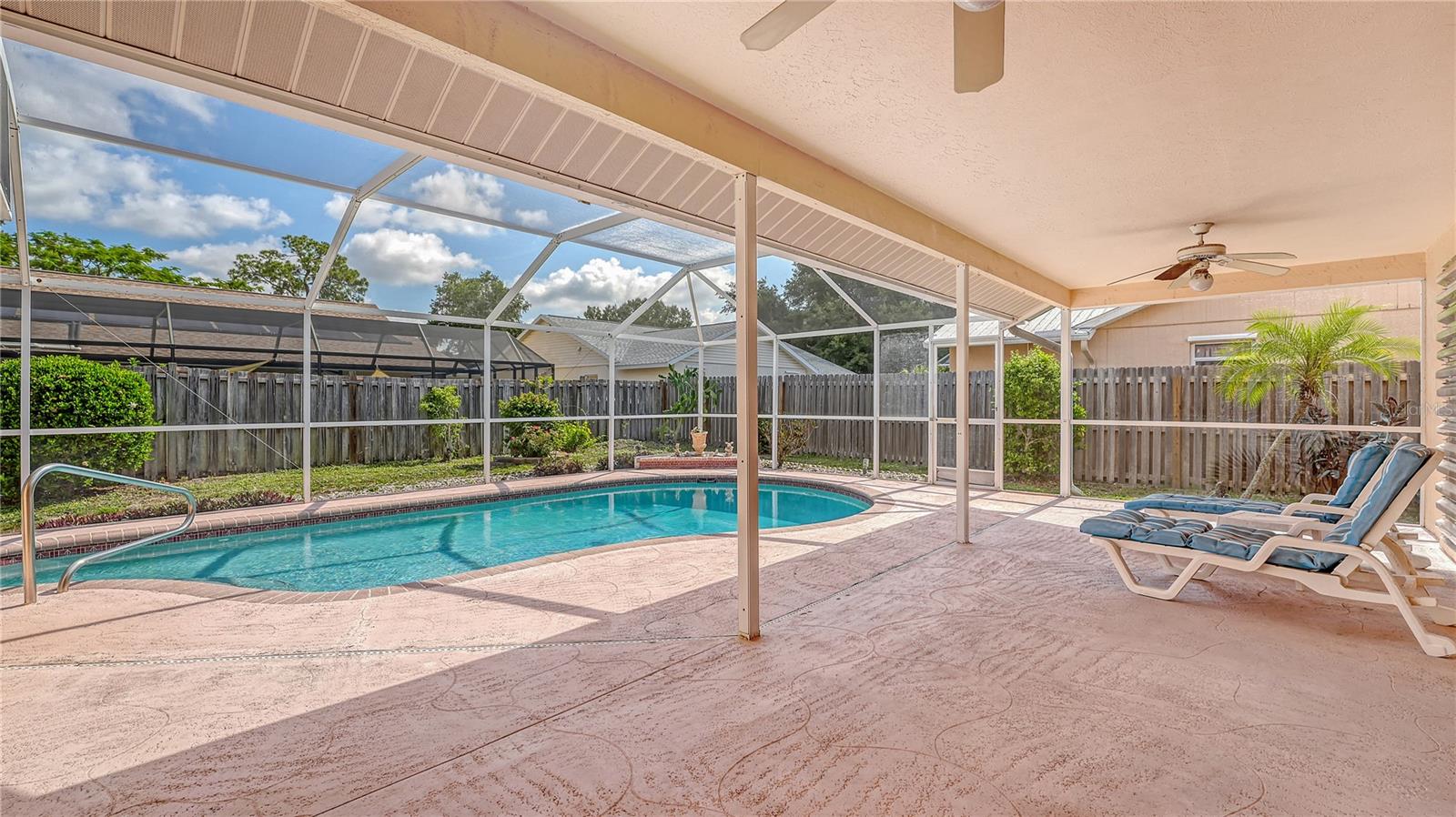 5613 SWEETWATER OAK DR