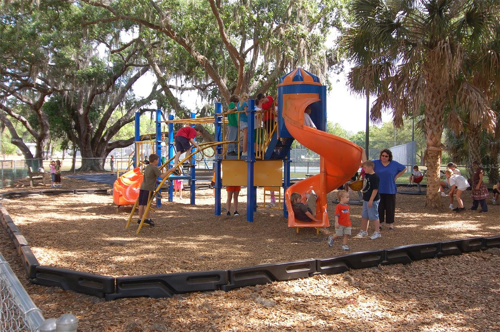 5613 SWEETWATER OAK DR