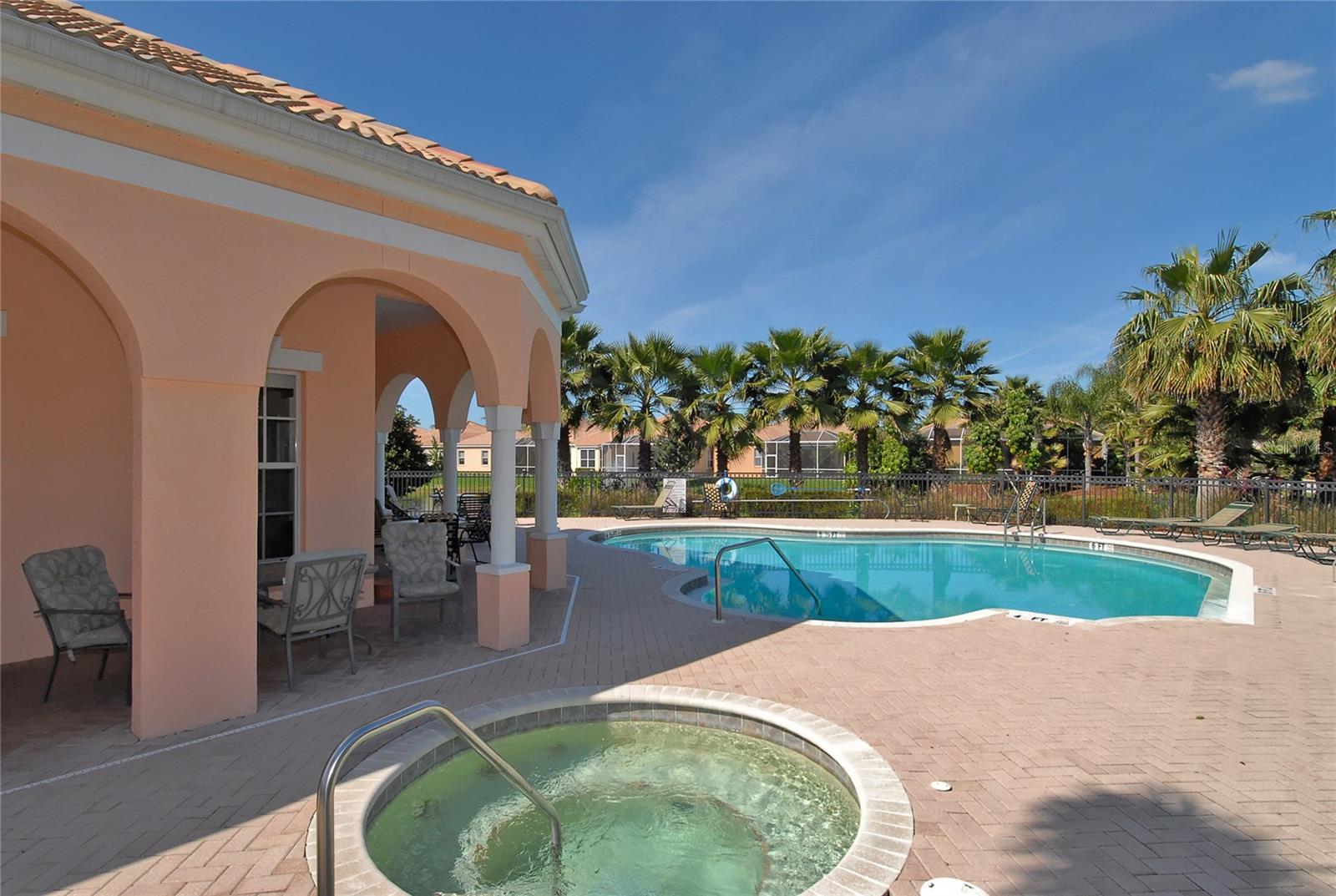 4200 REFLECTIONS PKWY