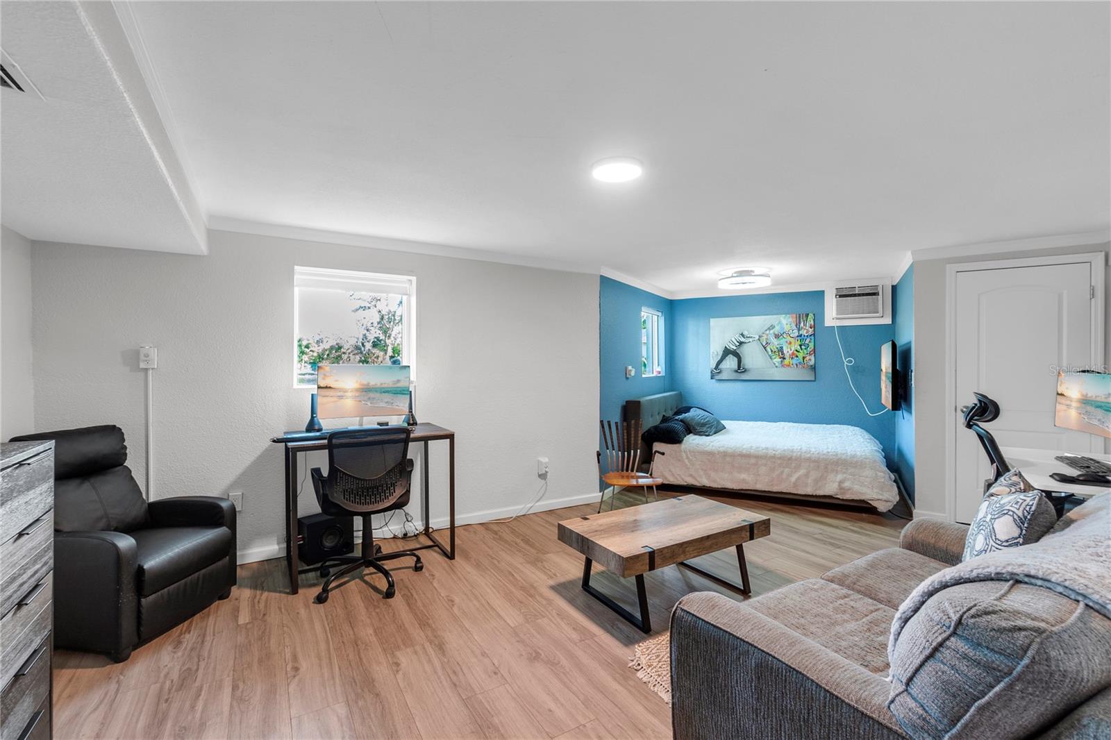 3425 W FOREST LAKE CIR