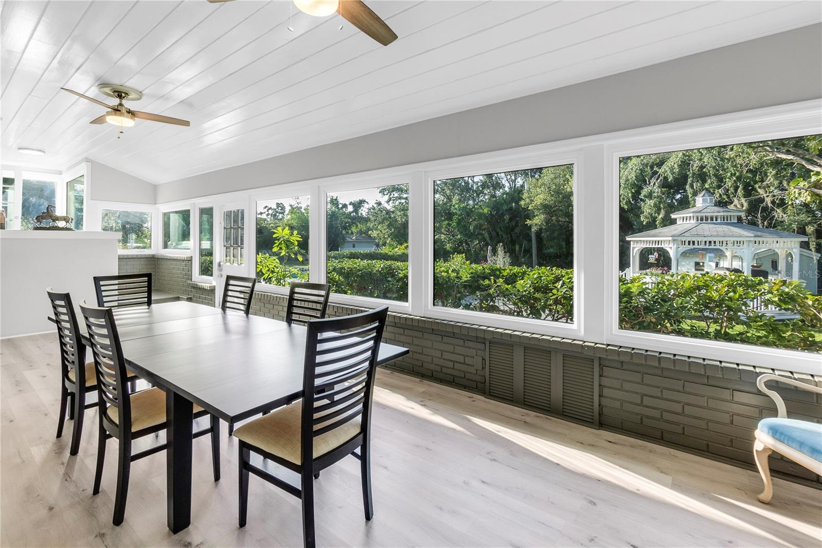 3425 W FOREST LAKE CIR