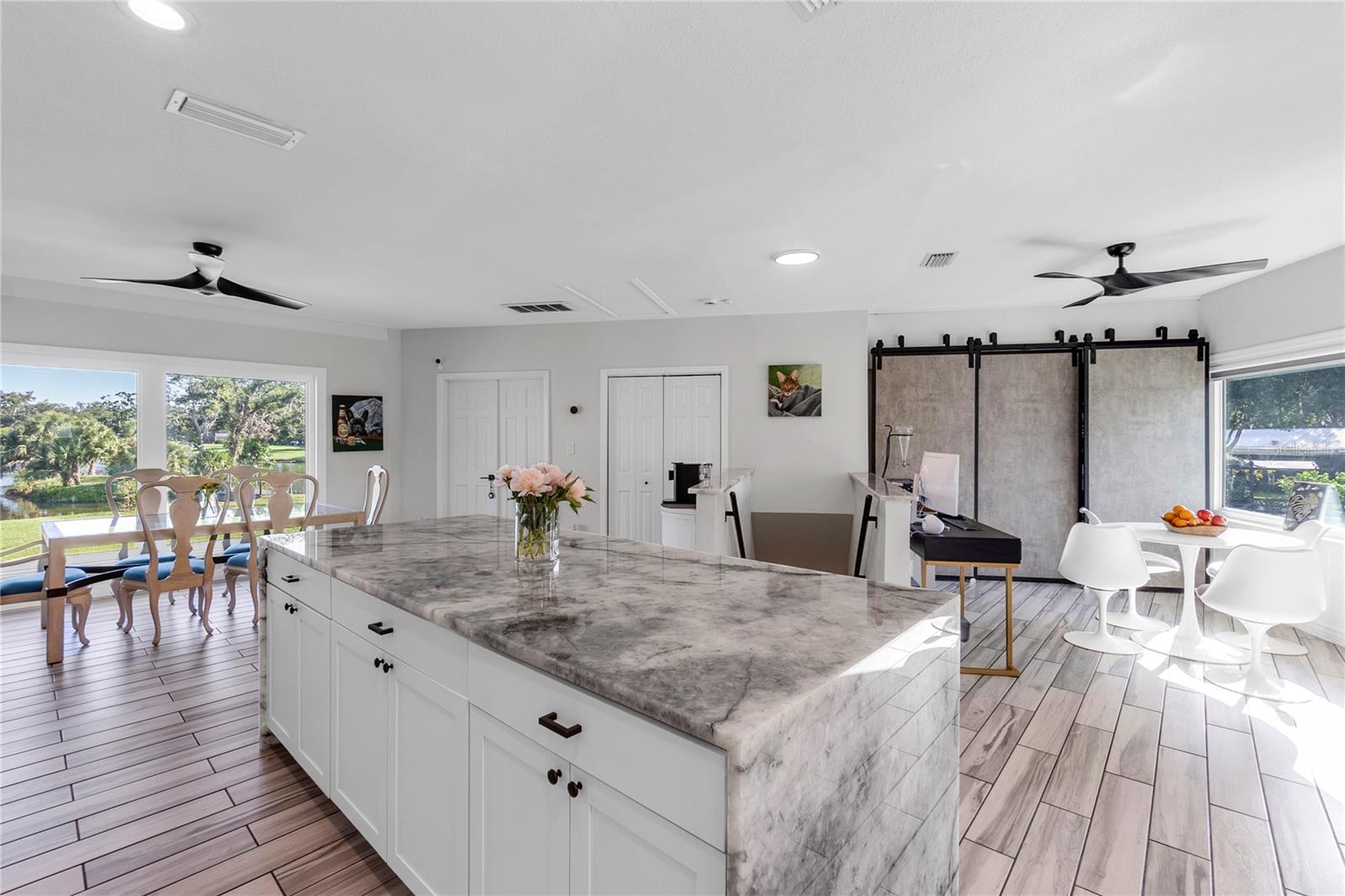 3425 W FOREST LAKE CIR