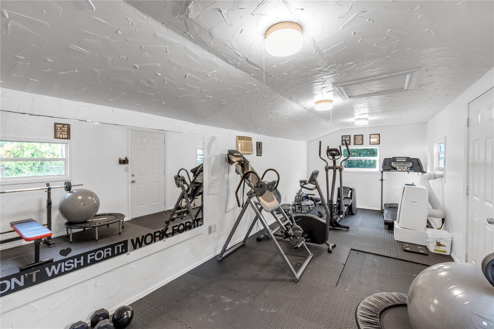 3425 W FOREST LAKE CIR