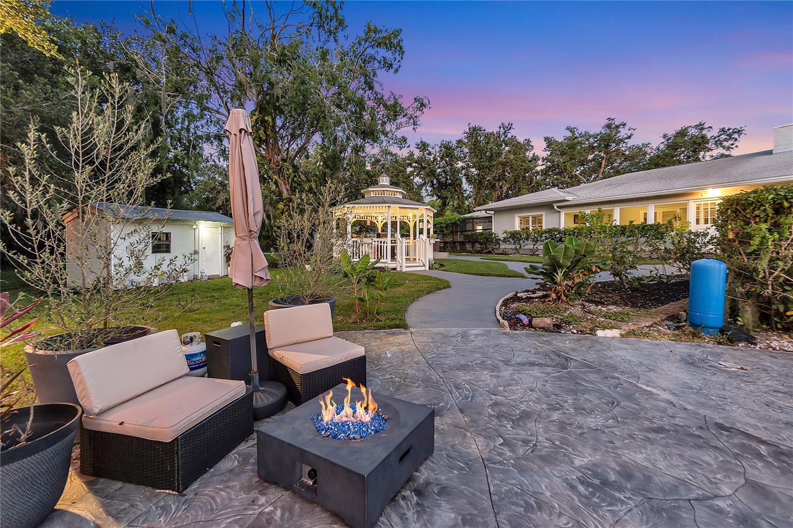 3425 W FOREST LAKE CIR