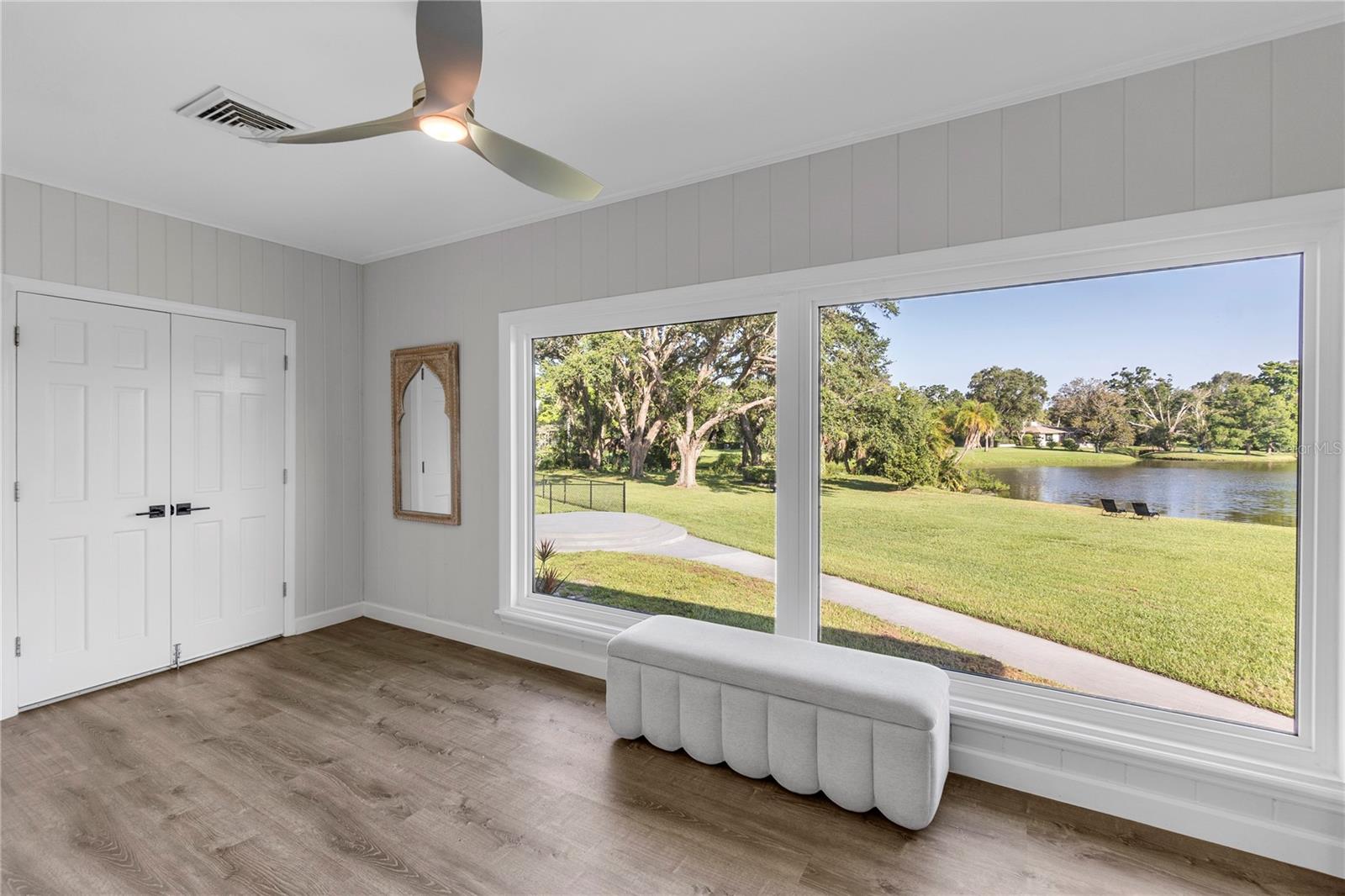 3425 W FOREST LAKE CIR