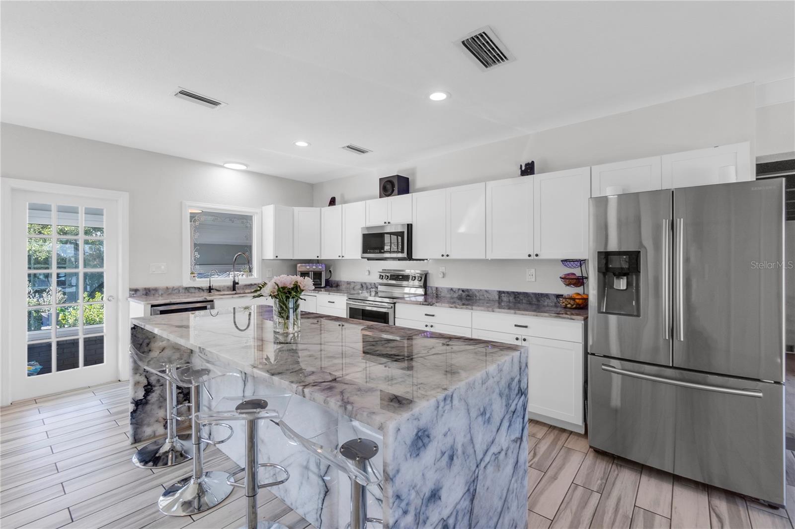 3425 W FOREST LAKE CIR