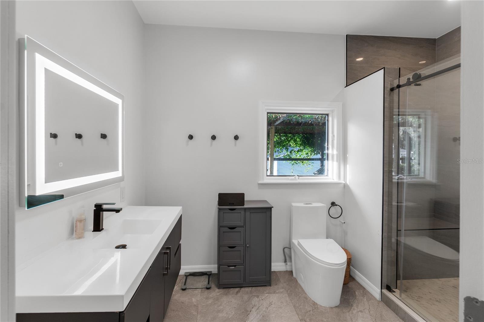 3425 W FOREST LAKE CIR