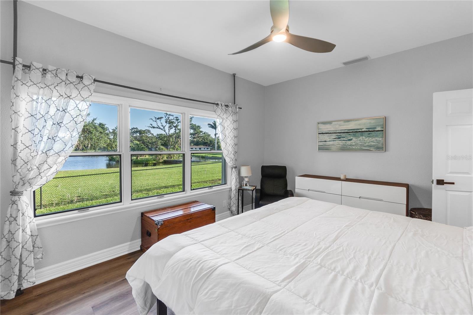 3425 W FOREST LAKE CIR