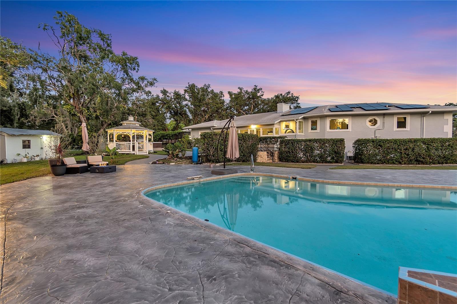 3425 W FOREST LAKE CIR