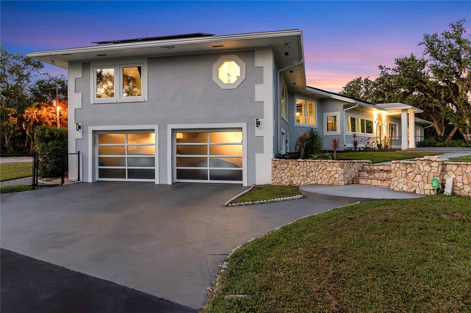 3425 W FOREST LAKE CIR