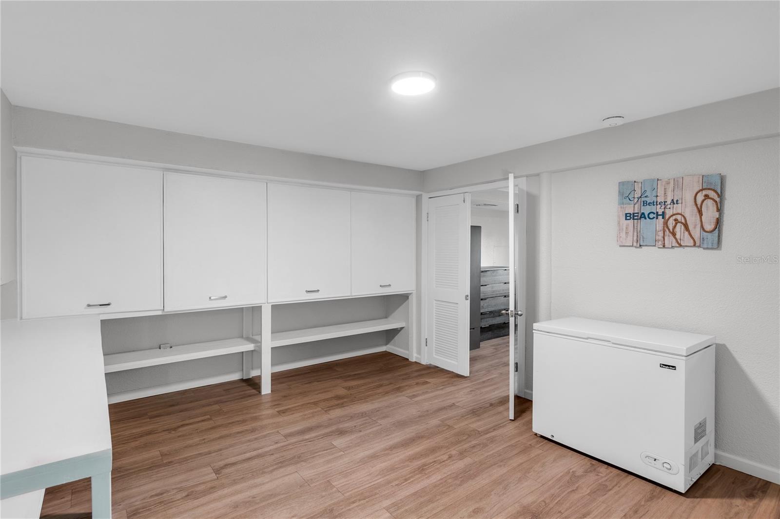 3425 W FOREST LAKE CIR