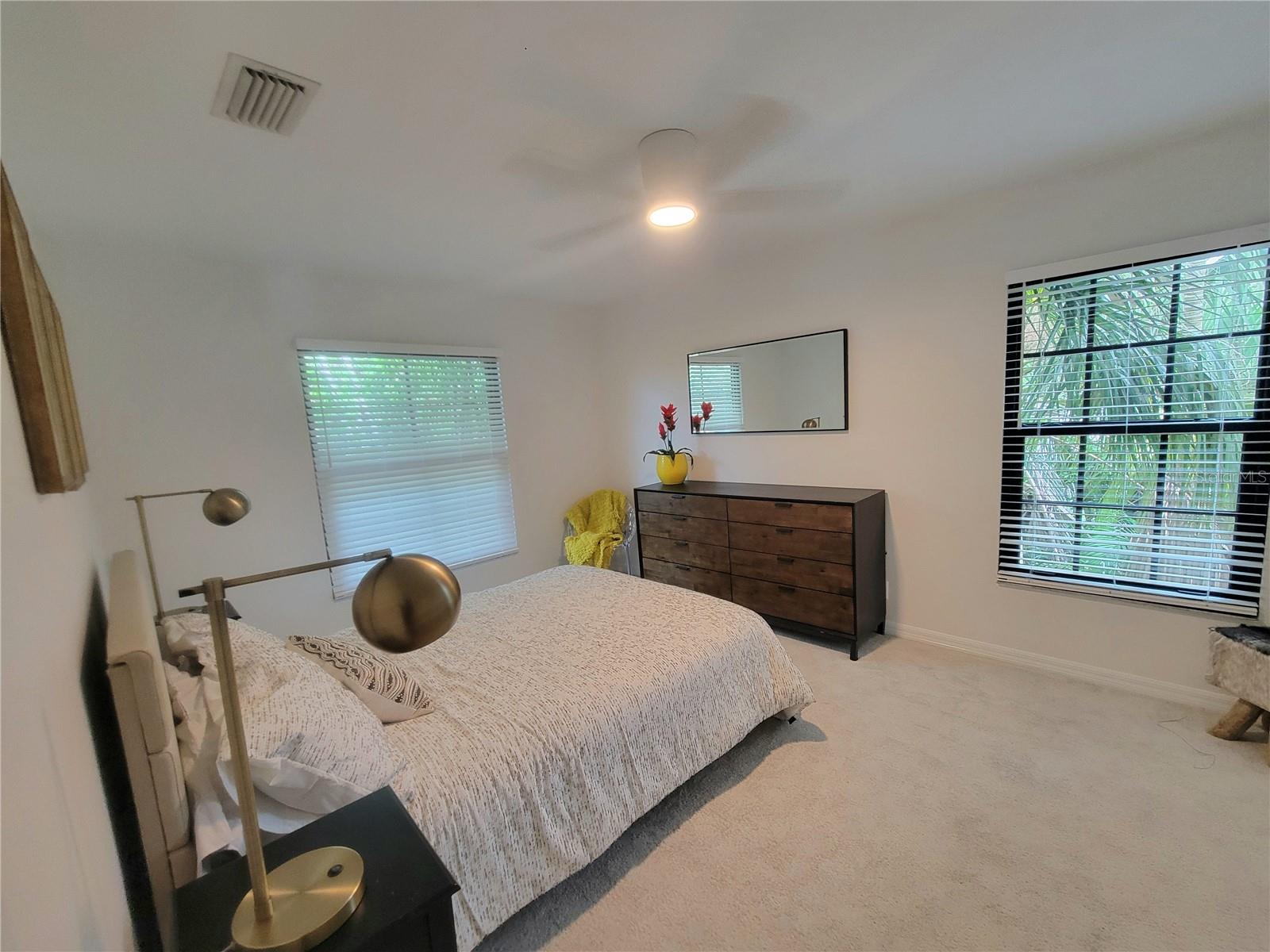 252 S LINKS AVE #2nd Floor