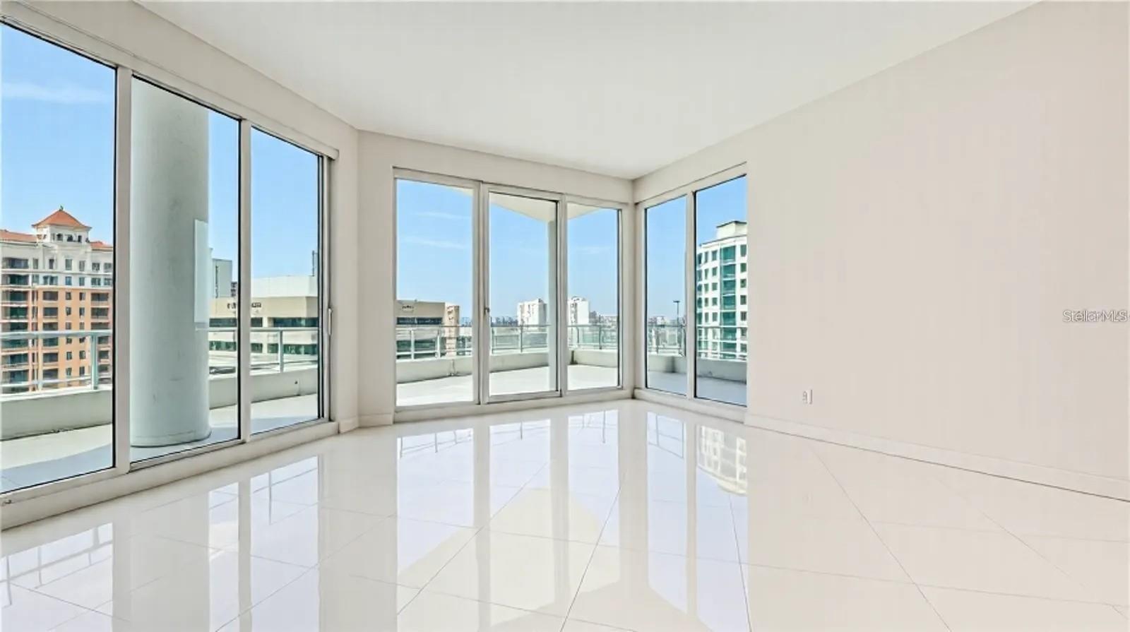 111 S PINEAPPLE AVE #1210
