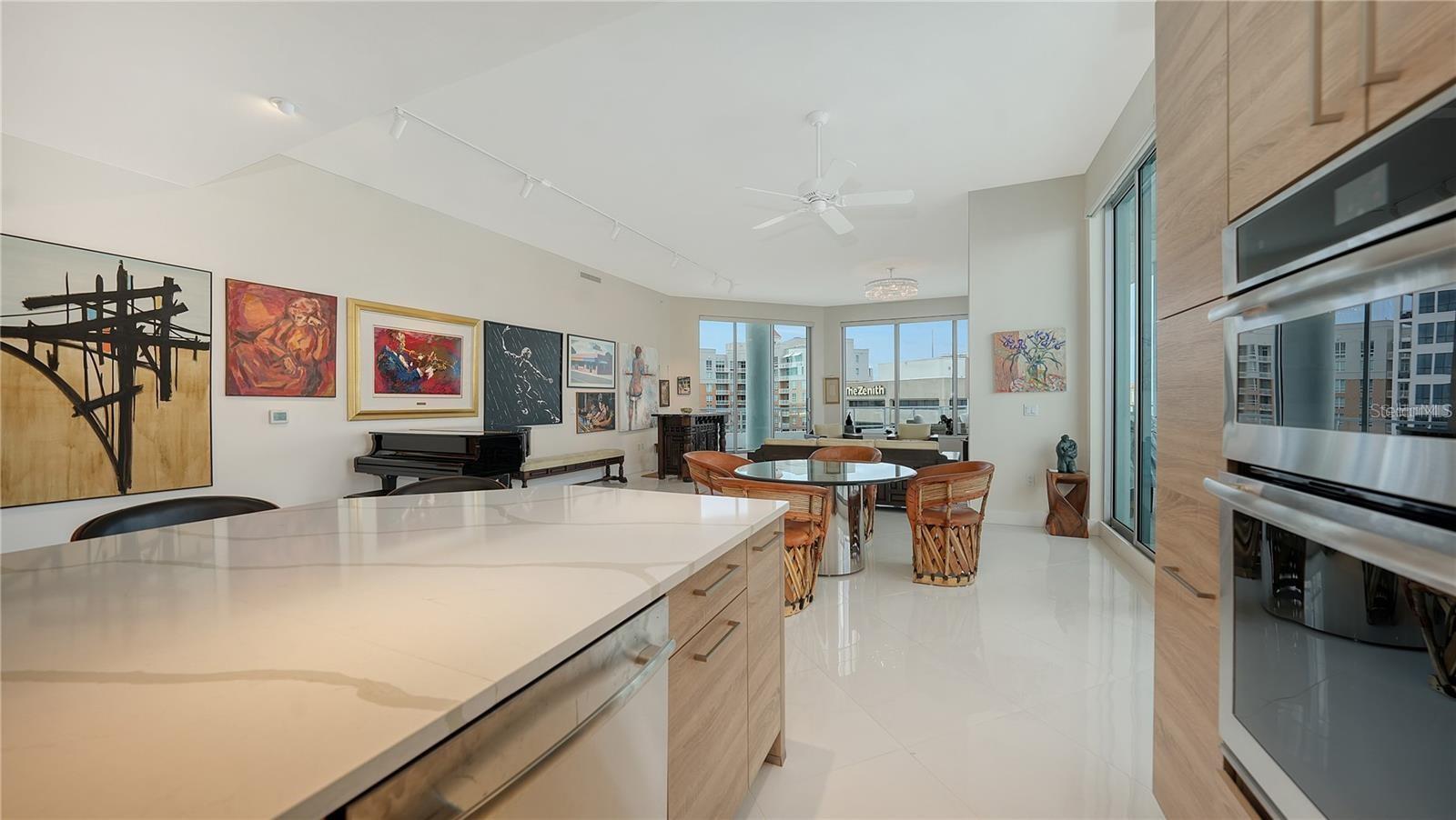 111 S PINEAPPLE AVE #1210