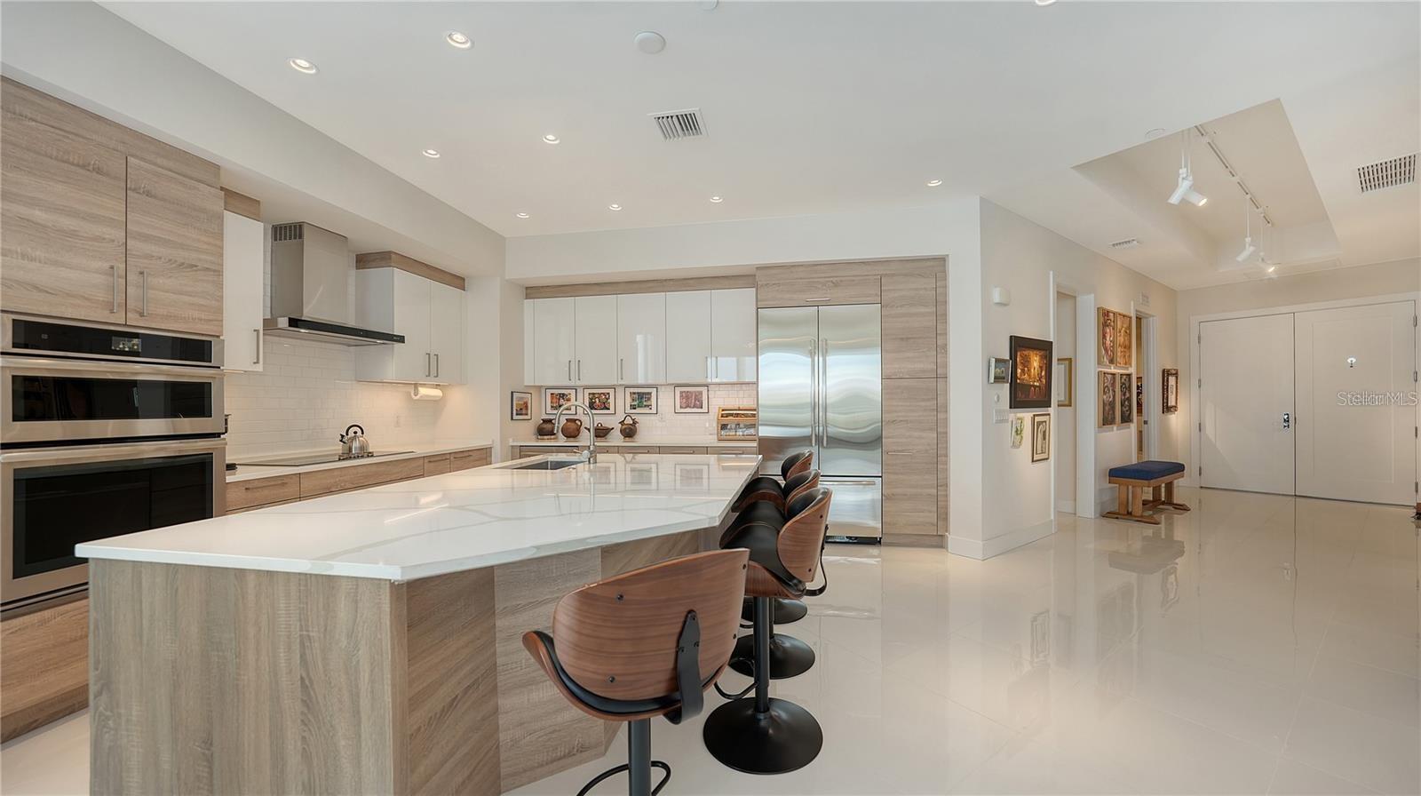 111 S PINEAPPLE AVE #1210