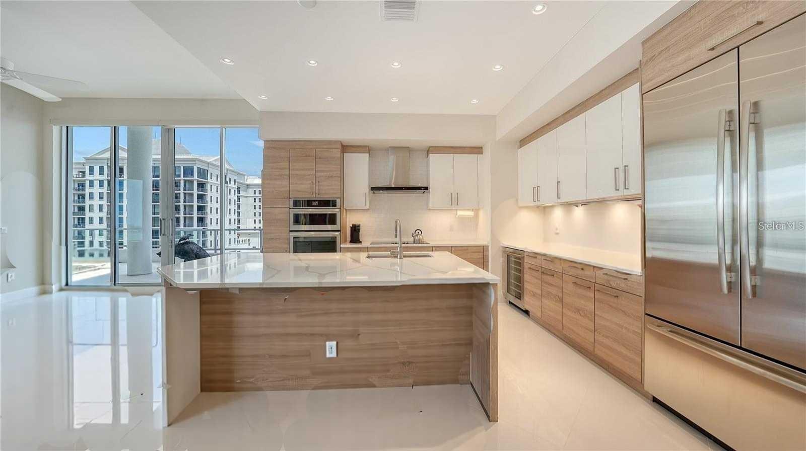 111 S PINEAPPLE AVE #1210