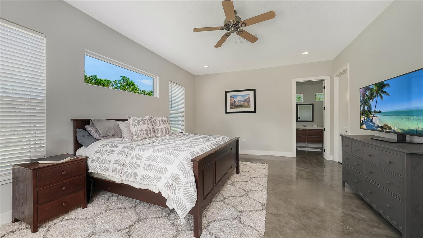 1408 OAK HAMMOCK RD