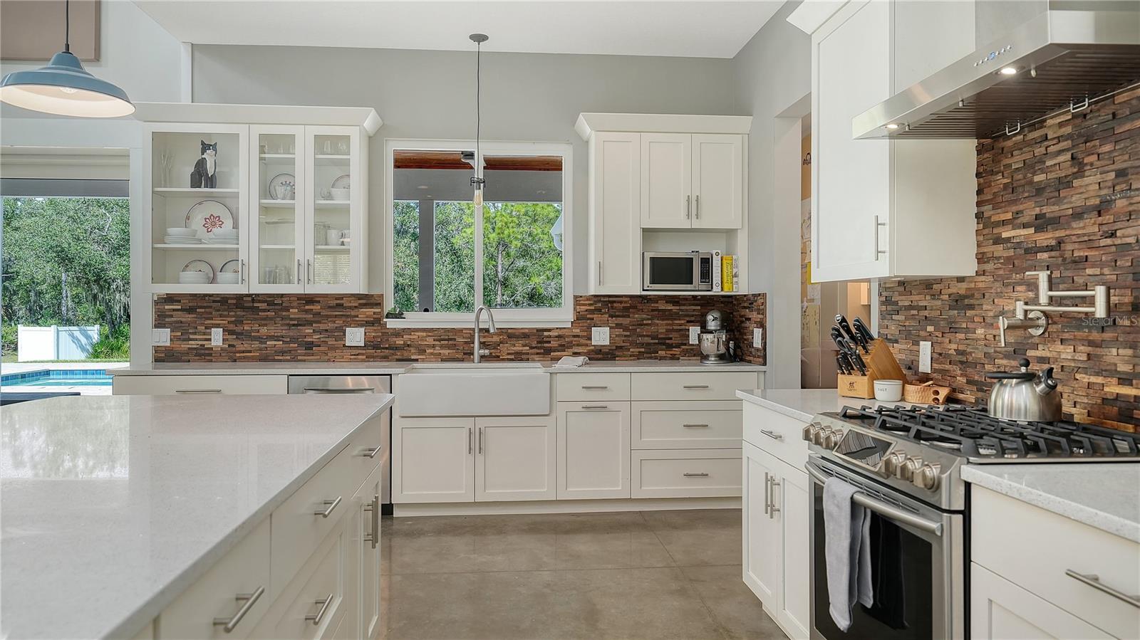 1408 OAK HAMMOCK RD