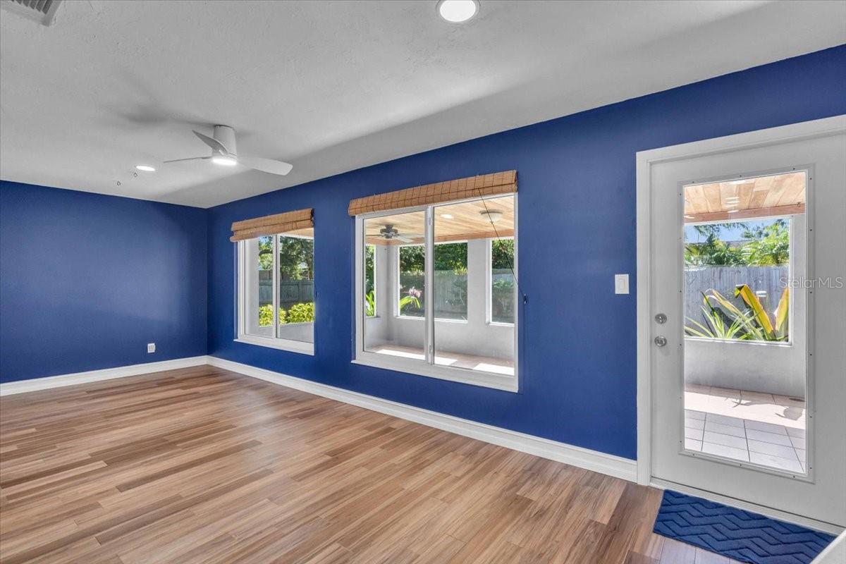 3374 BOUGAINVILLEA ST