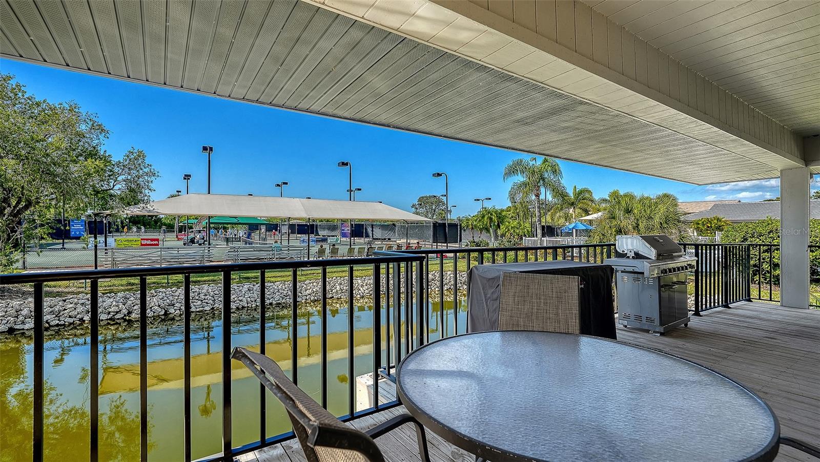 5440 EAGLES POINT CIR #104