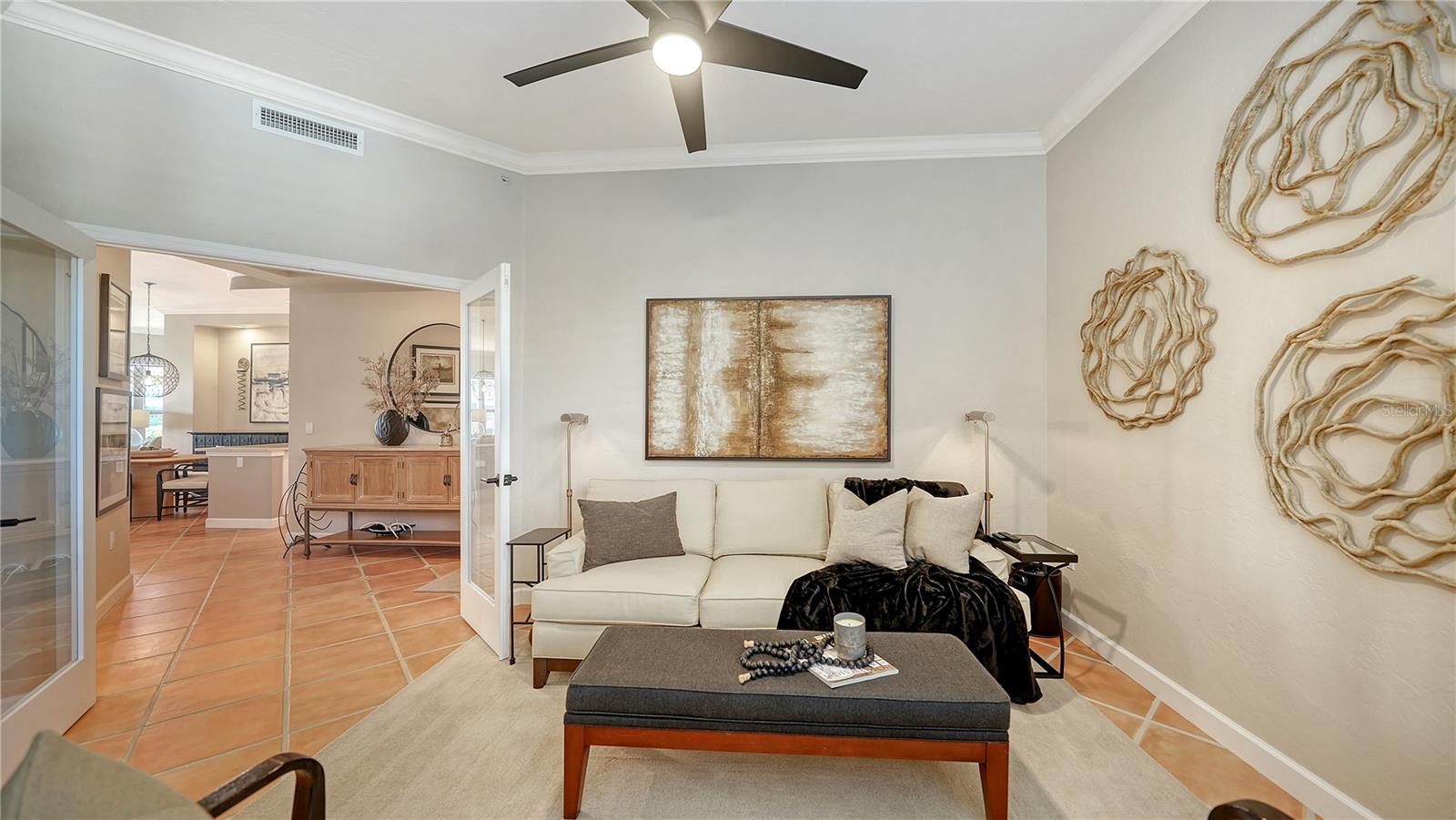 5440 EAGLES POINT CIR #104