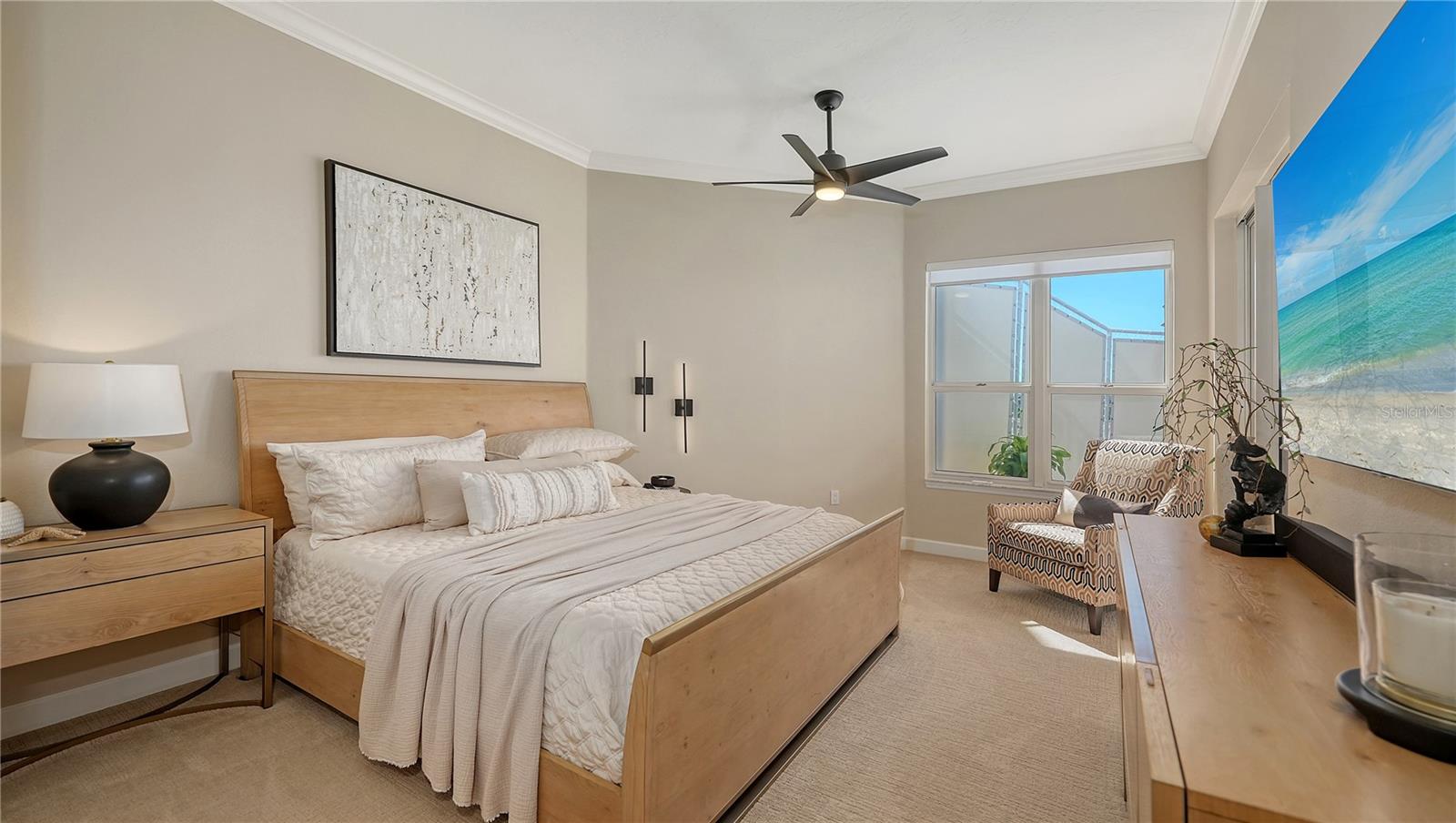 5440 EAGLES POINT CIR #104