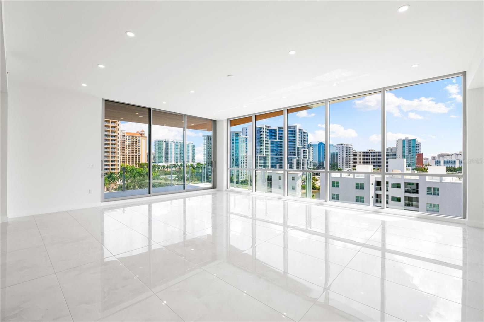 111 GOLDEN GATE PT #602