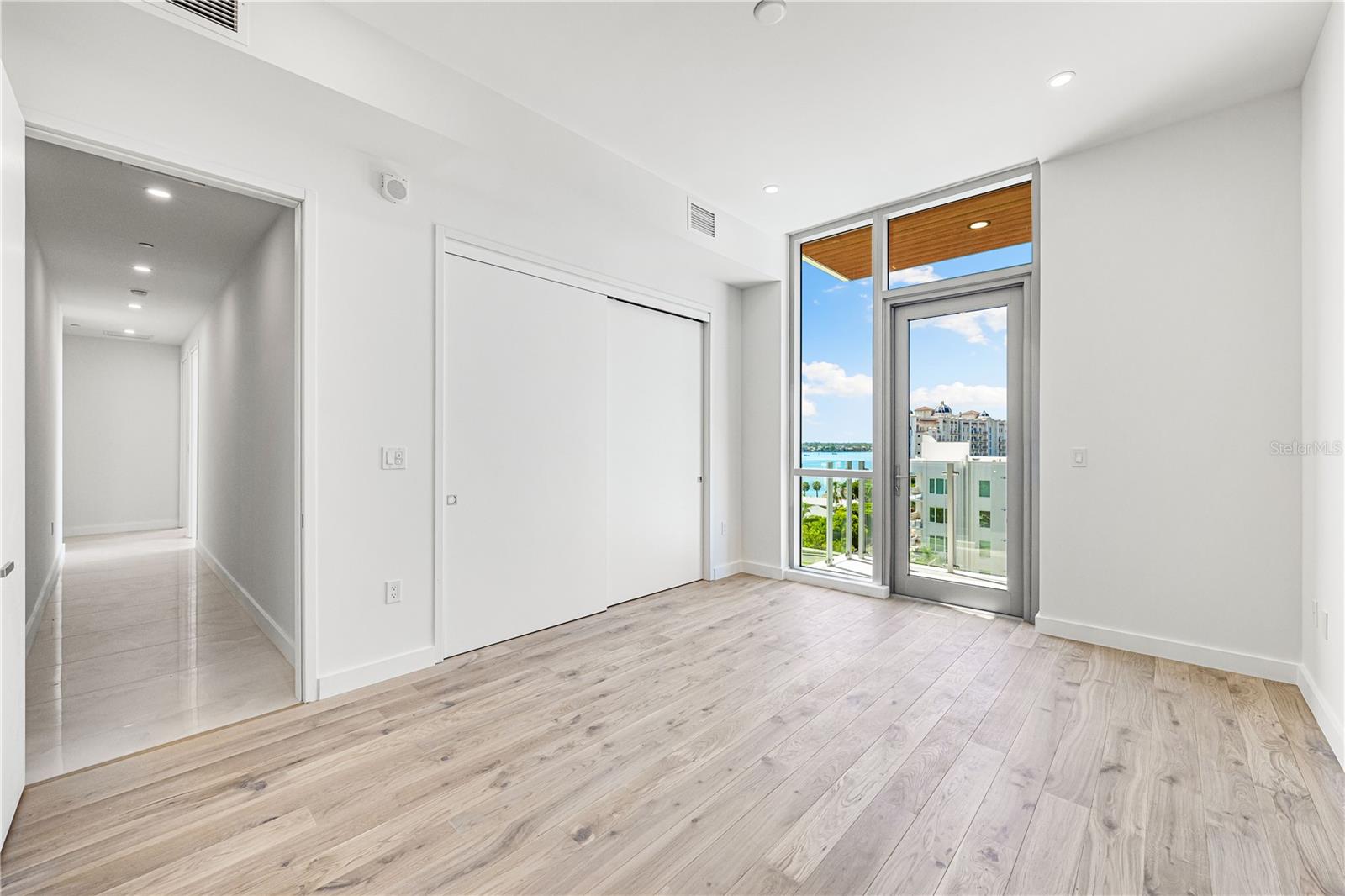 111 GOLDEN GATE PT #602