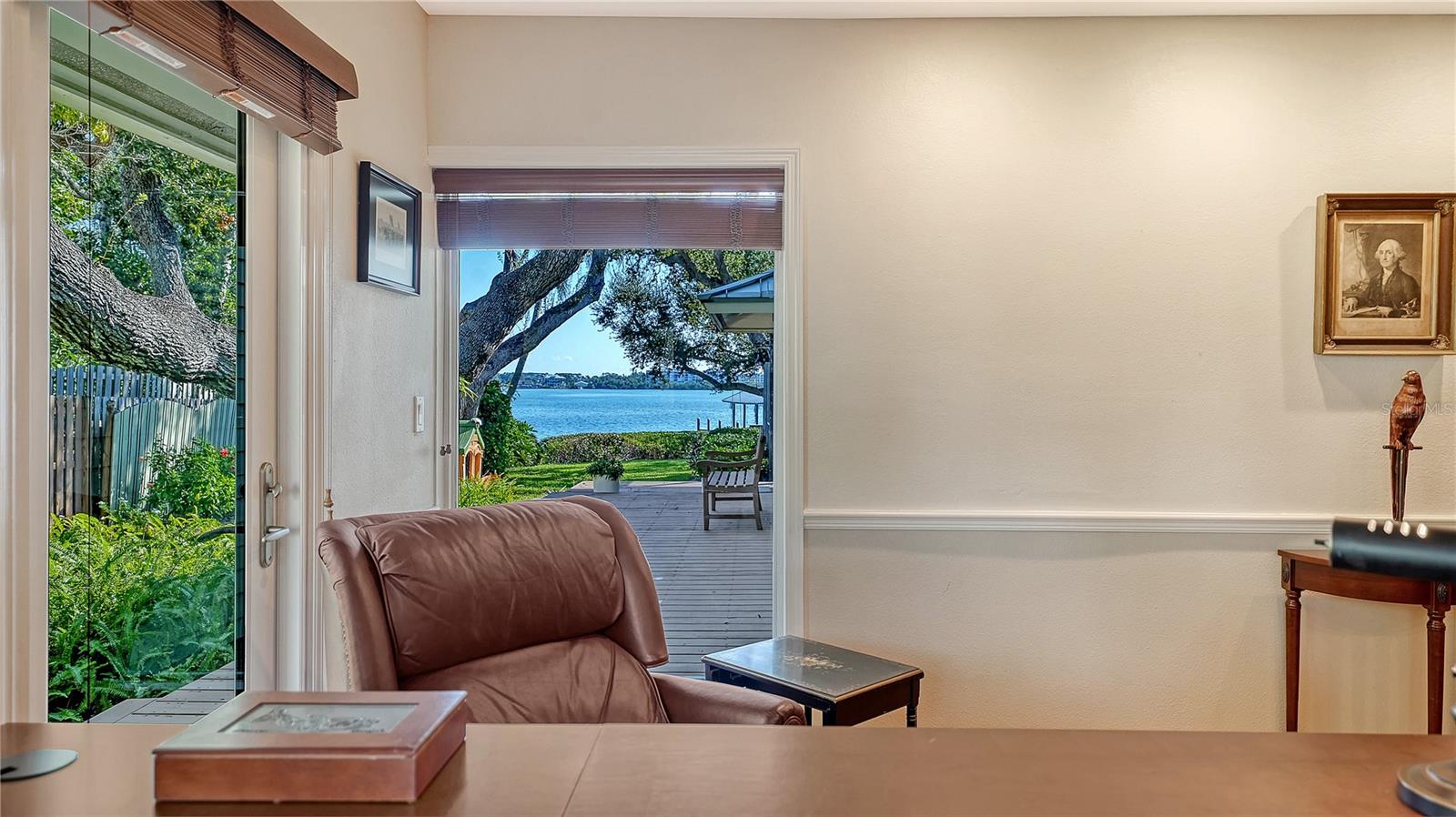 1042 N CASEY KEY RD