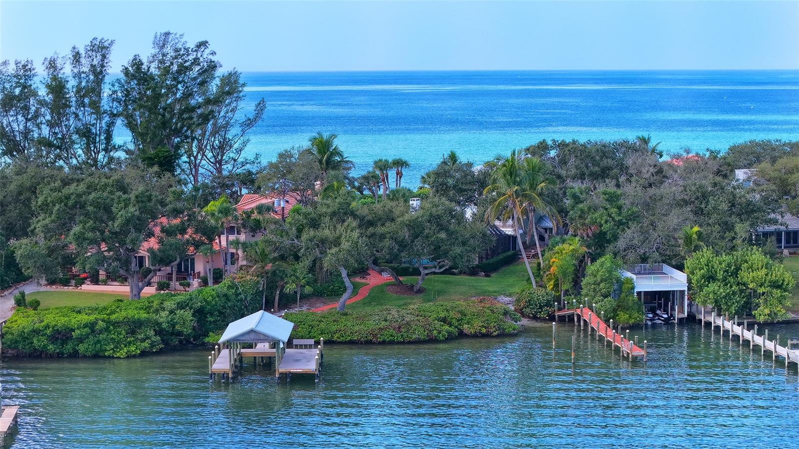1042 N CASEY KEY RD