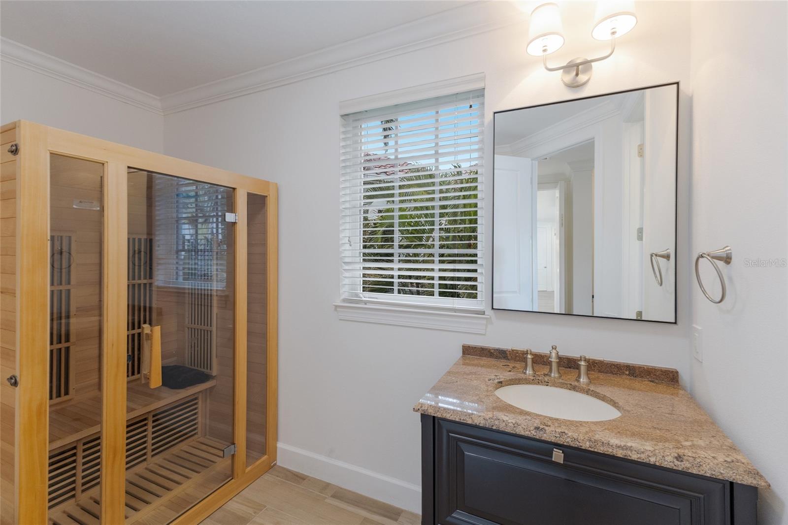 1418 JOHN RINGLING PKWY