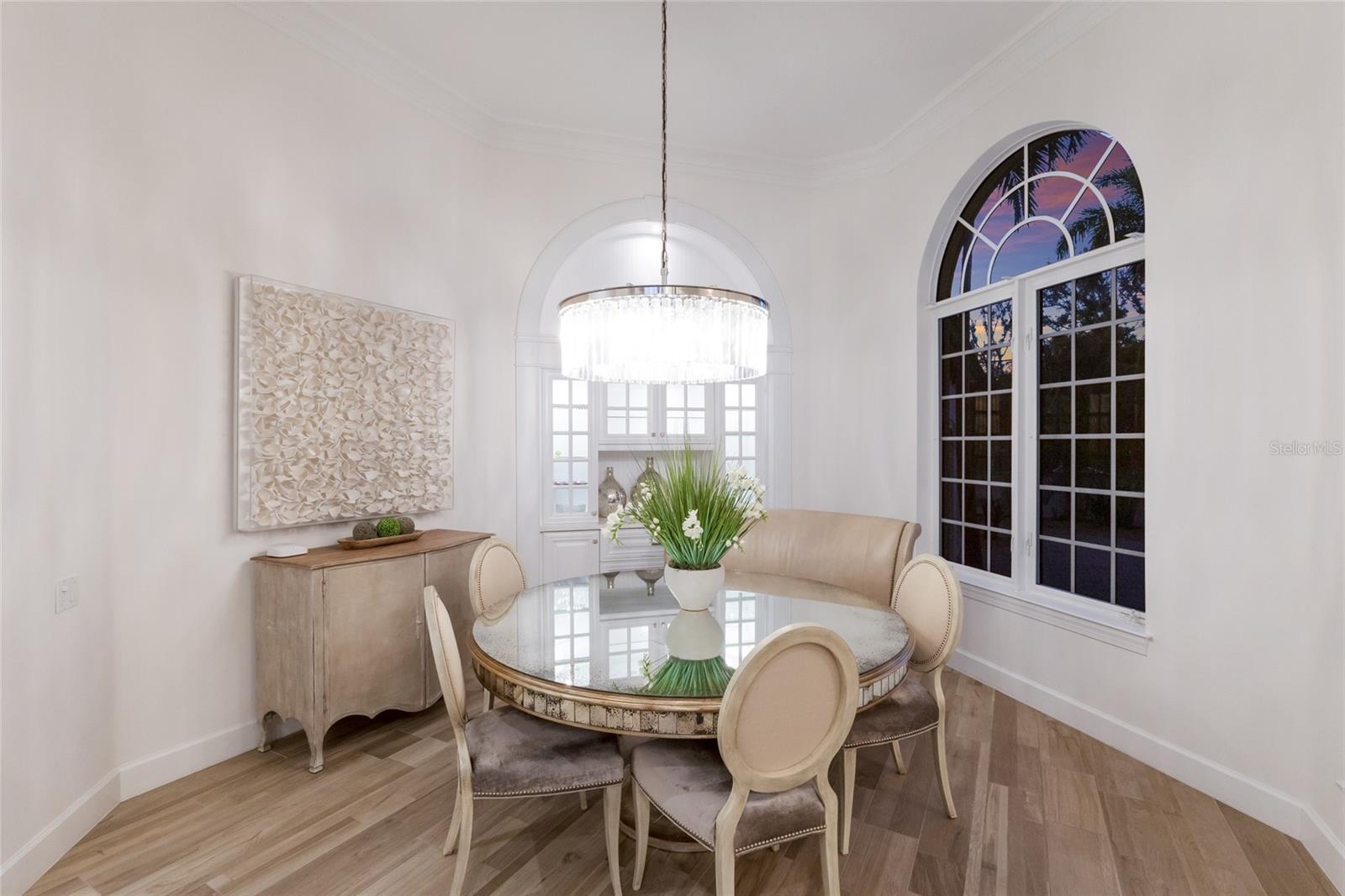 1418 JOHN RINGLING PKWY