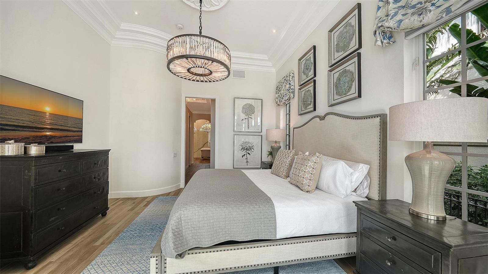 1418 JOHN RINGLING PKWY