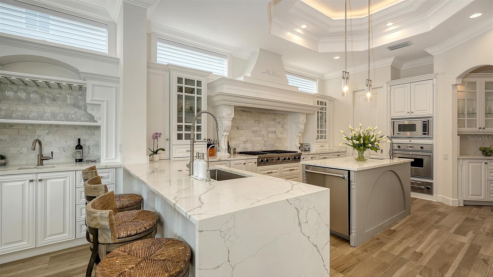 1418 JOHN RINGLING PKWY